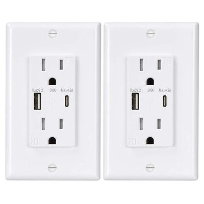 White USB Wall Outlet Customized Fast Charging Wall Outlet With 15A 125V AC 60Hz Rating