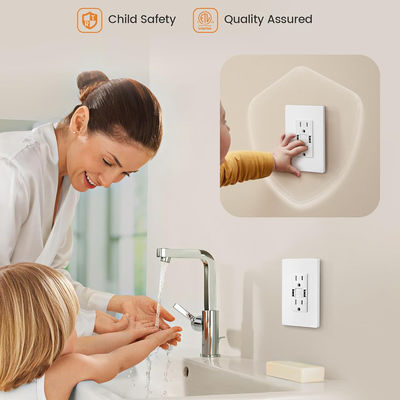 Auto Monitoring Secure GFCI Sockets 15A GFCI USB Outlets Customized With 2 USB